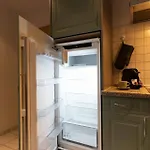 Apartment Spacious With Garden