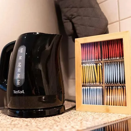 Apartment Spacious With Garden